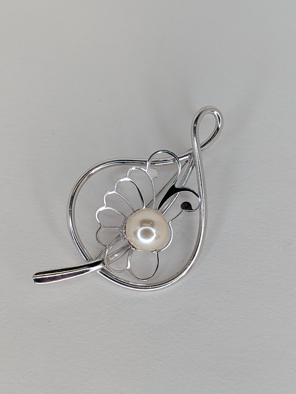 Silver Floral Pearl Brooch